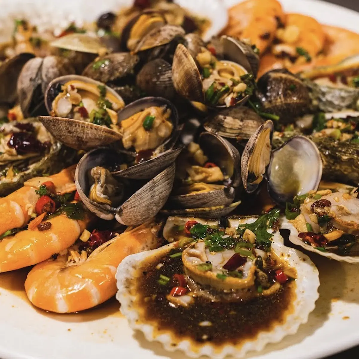 青岛炒蛤蜊 spicy stir-fried qingdao clams, 海边人(白石店) Fishermans Chinese Fusion